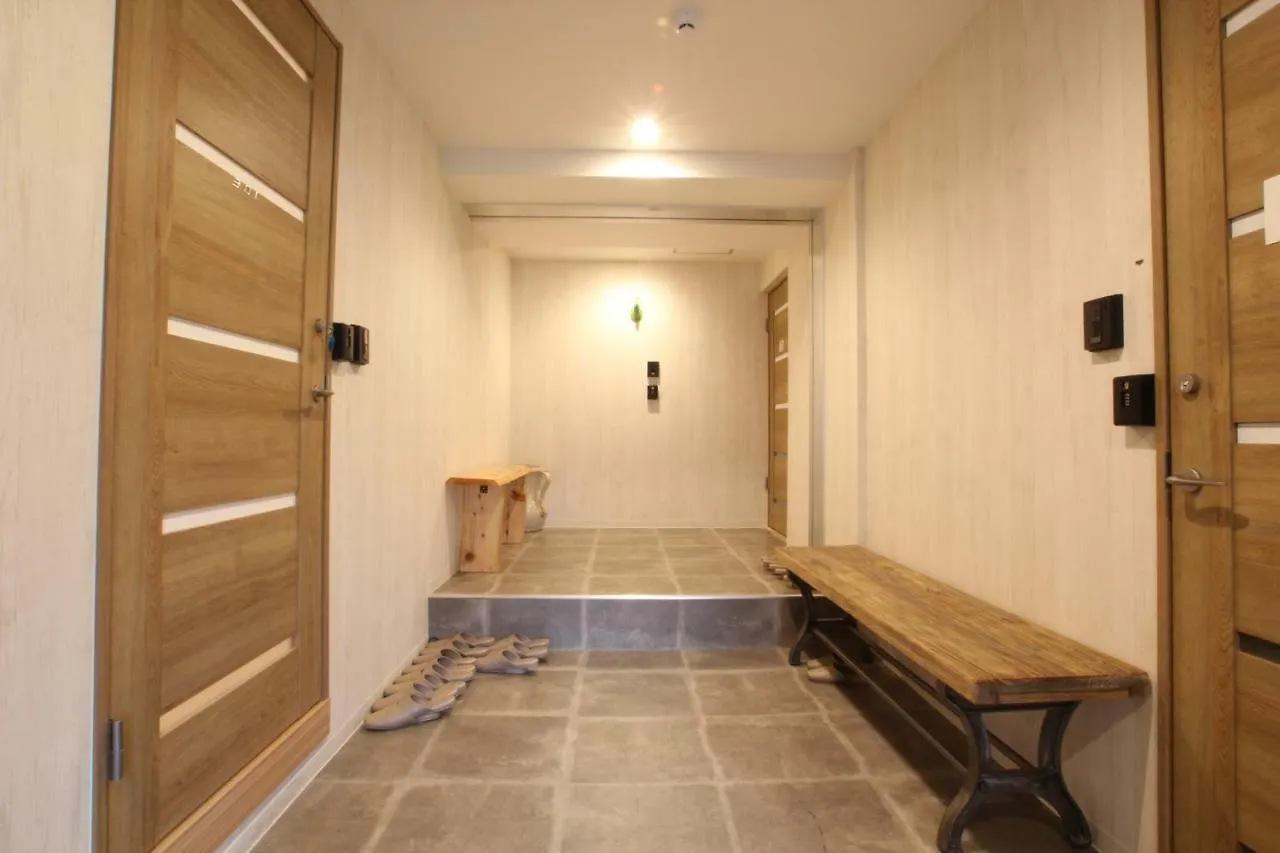 Shimanouchi Luxury Apartment Osaca 0*,  Japão