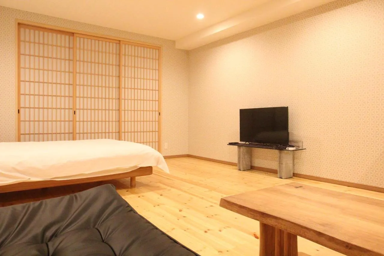 Shimanouchi Luxury Apartment Osaca 0*,  Japão